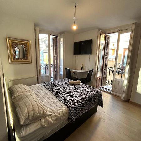 Room In Plaza Mayor Μαδρίτη Εξωτερικό φωτογραφία