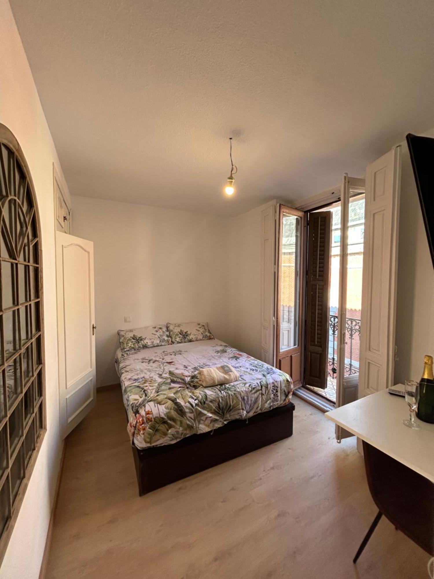 Room In Plaza Mayor Μαδρίτη Εξωτερικό φωτογραφία